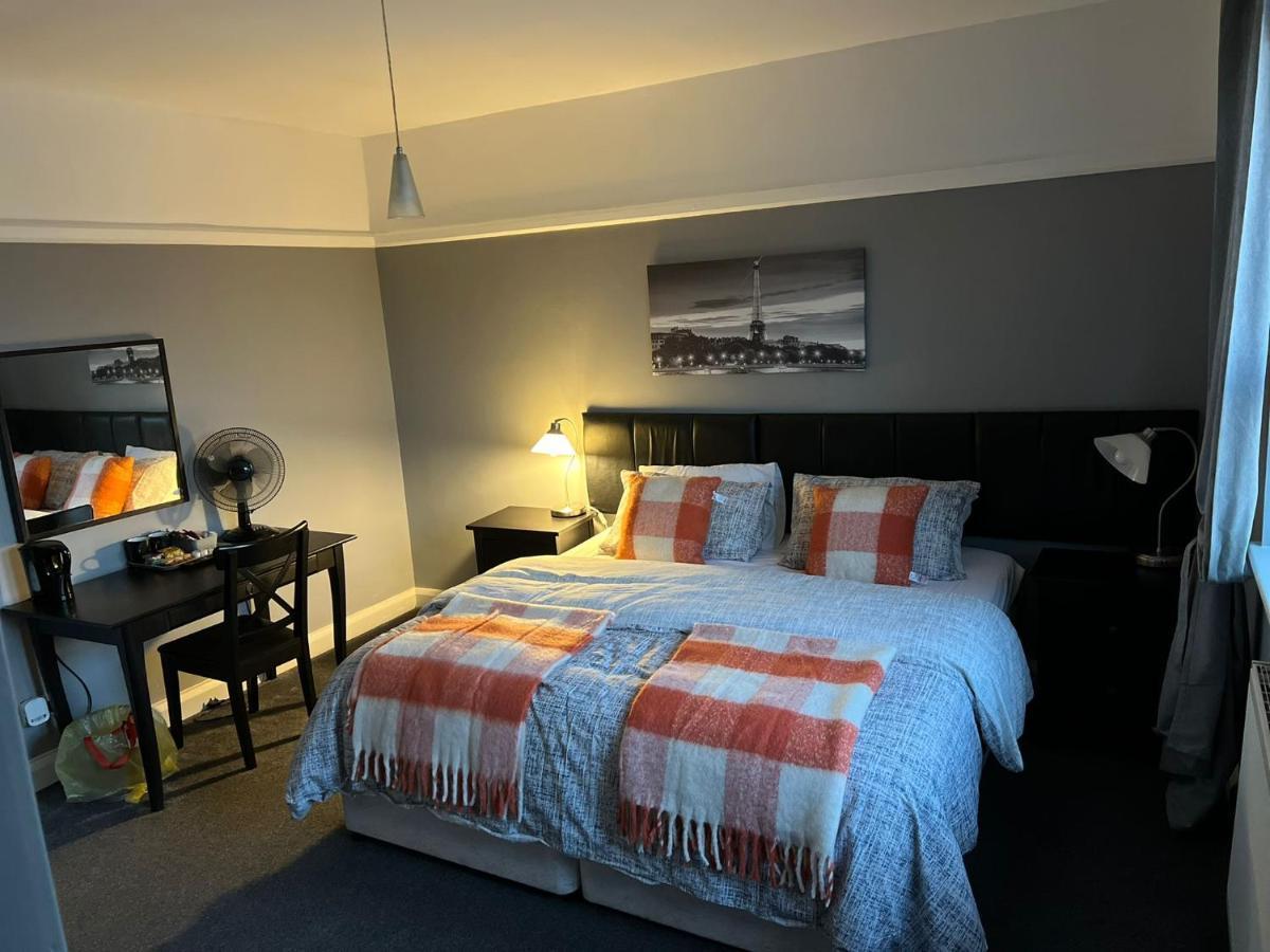 Upton Arms Hotel Pontefract Exteriér fotografie